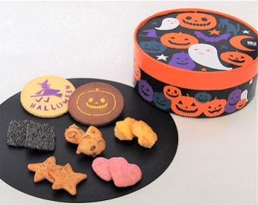 House Halloween Petit Gift Let's enjoy both this year! Halloween limited  sweets large set